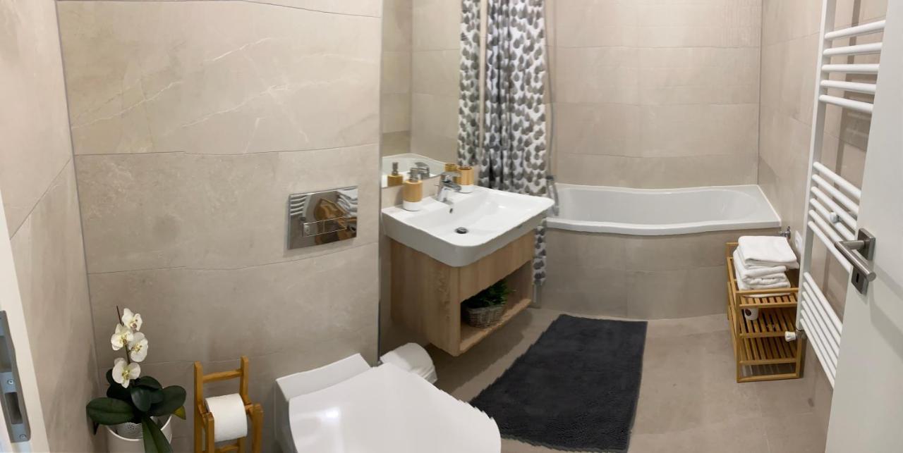 Deea H24 Apartment Râşnov Exterior photo