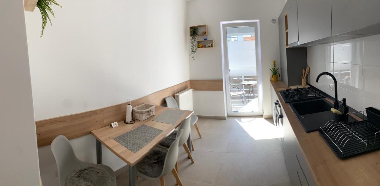 Deea H24 Apartment Râşnov Exterior photo